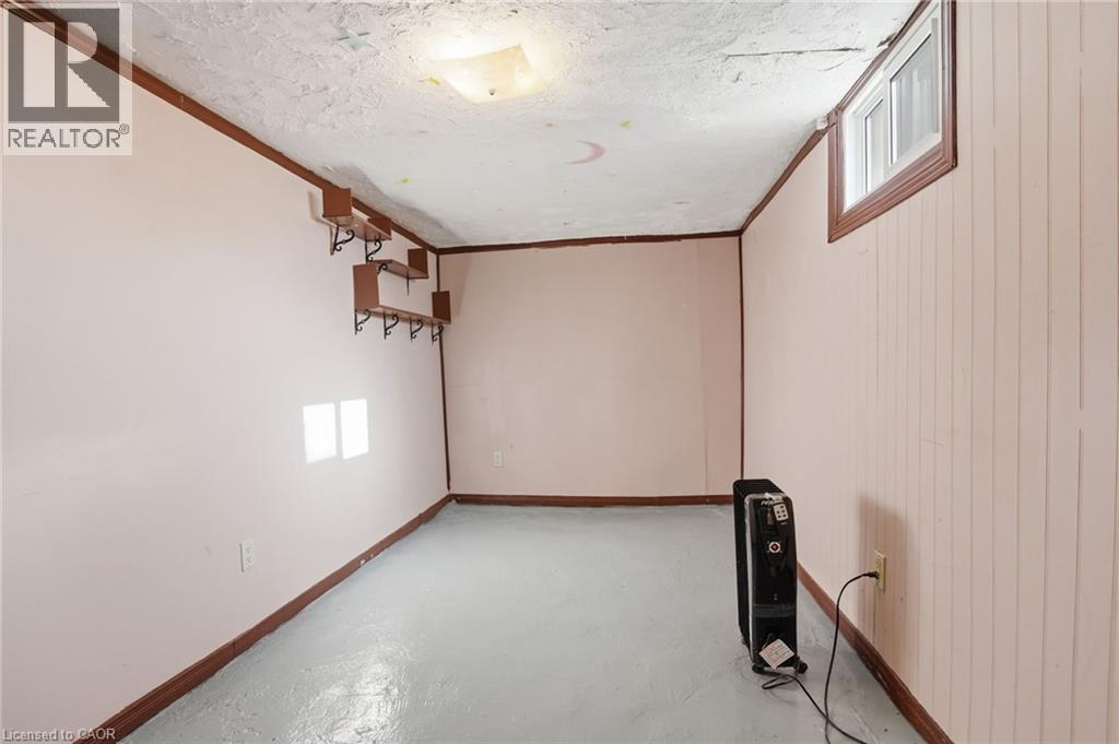 176 ADAIR Avenue N - 28