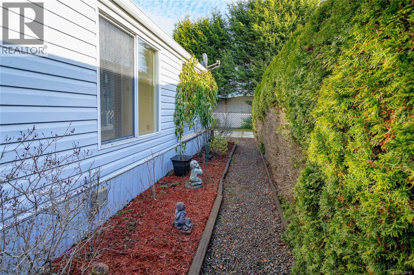 50 7583 Central Saanich Road, Central Saanich