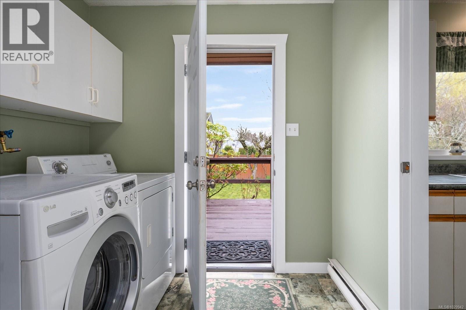 108 DAVIES LANE - 14