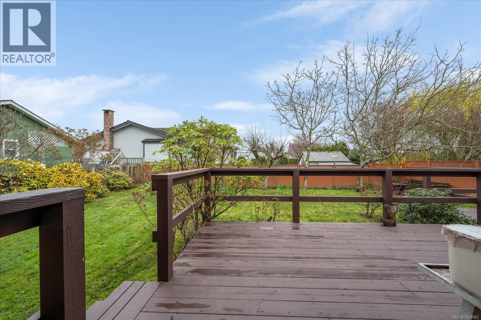 108 DAVIES LANE - 15