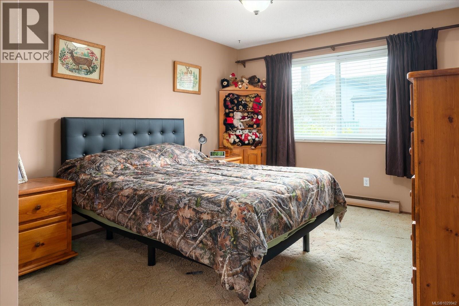 108 DAVIES LANE - 18