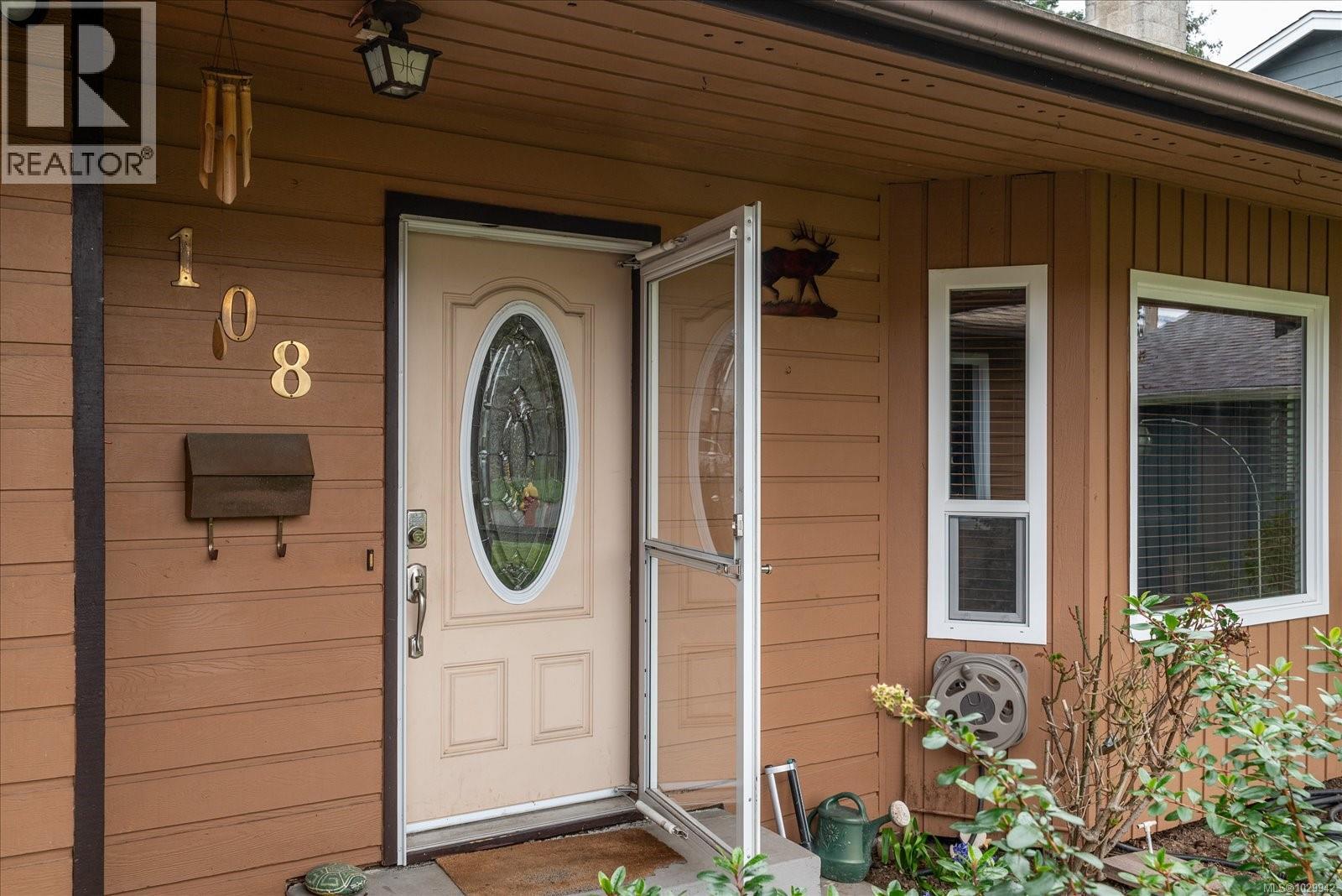 108 DAVIES LANE - Image 2