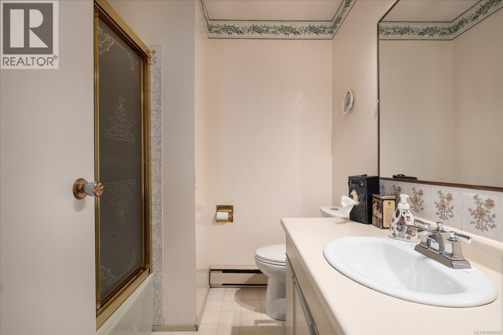 108 DAVIES LANE - 24