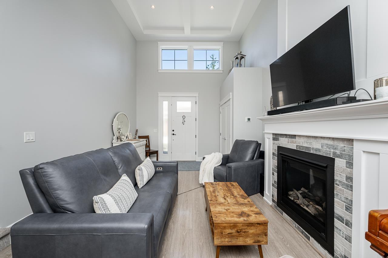 9 4750 228 STREET, Langley