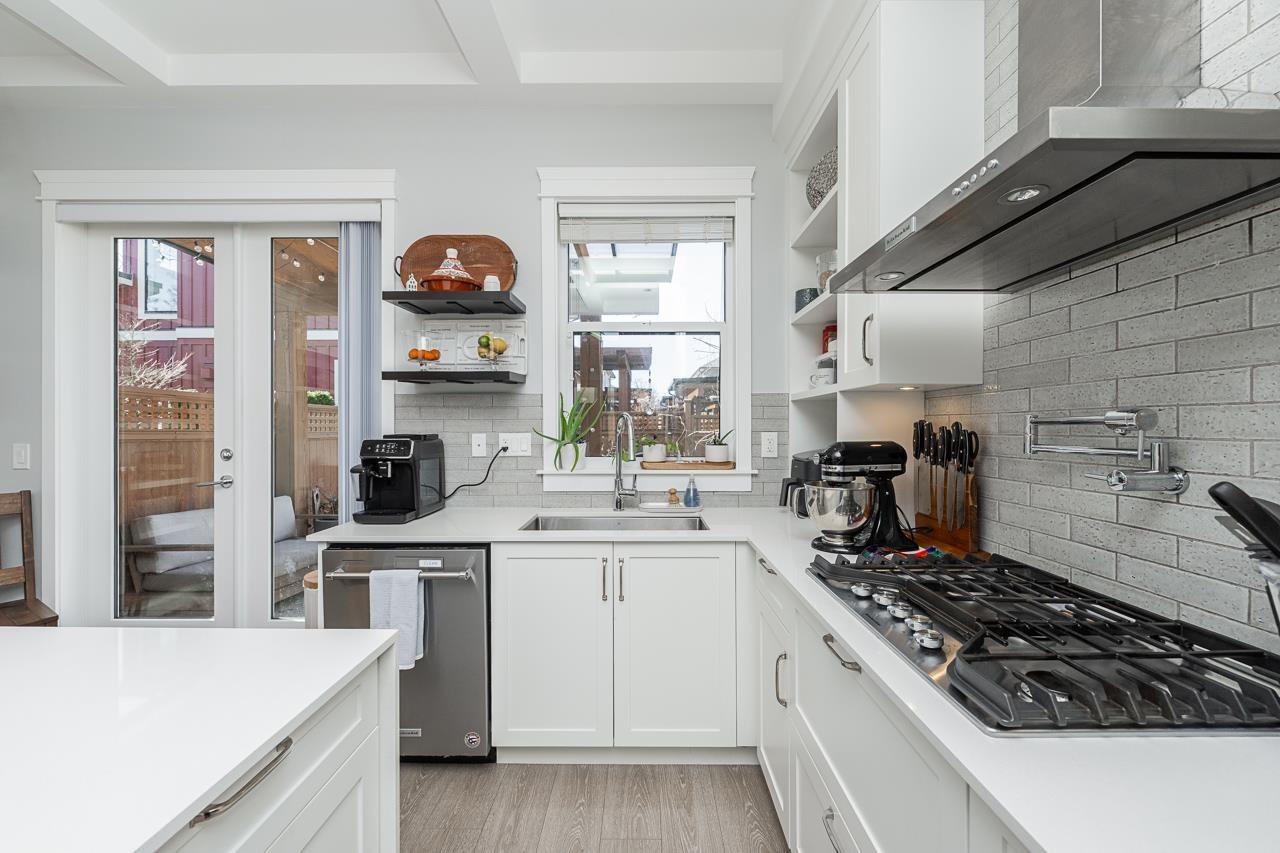 9 4750 228 STREET, Langley