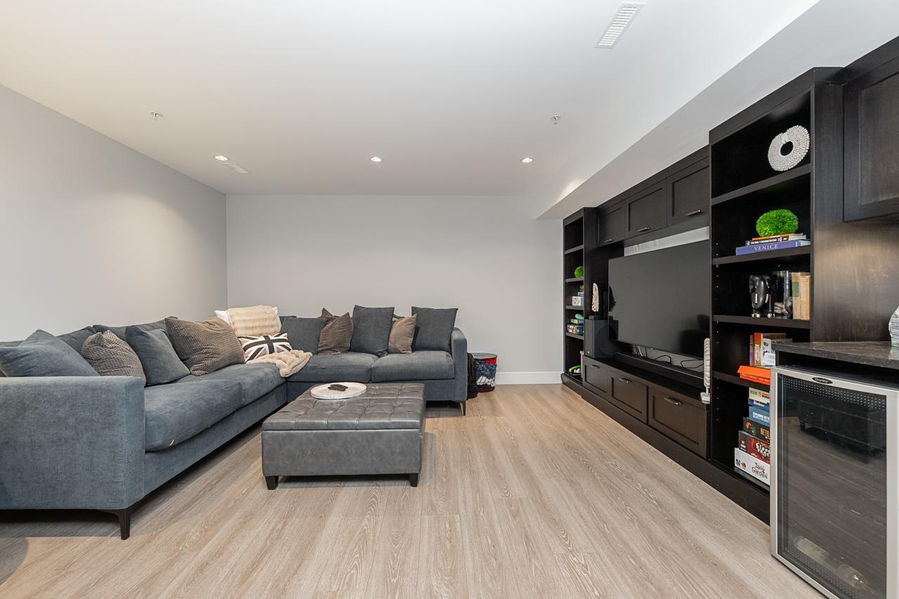 9 4750 228 STREET, Langley