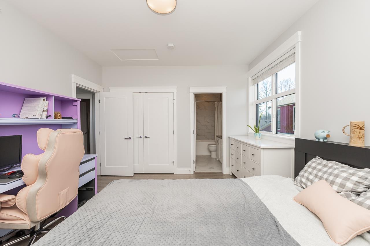 9 4750 228 STREET, Langley