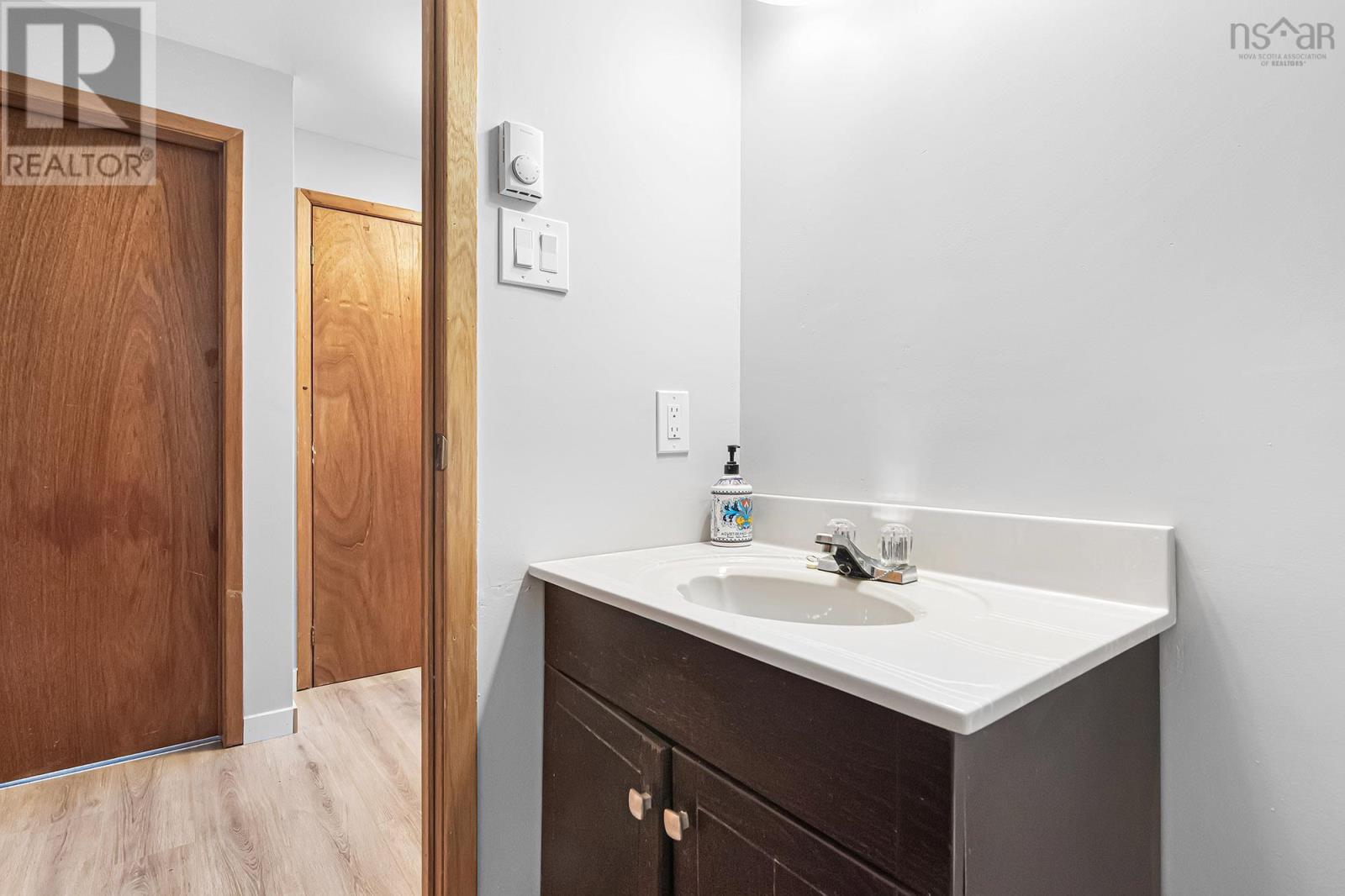 Property 15 of 25 of 104 Taranaki Drive