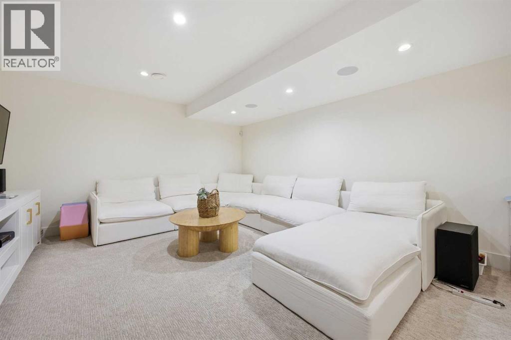 Single Family House for Sale in   Street SW Shaganappi Calgary 