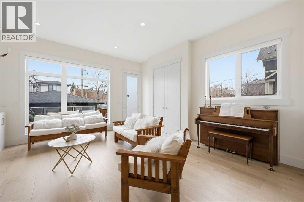 Single Family House for Sale in   Street SW Shaganappi Calgary 