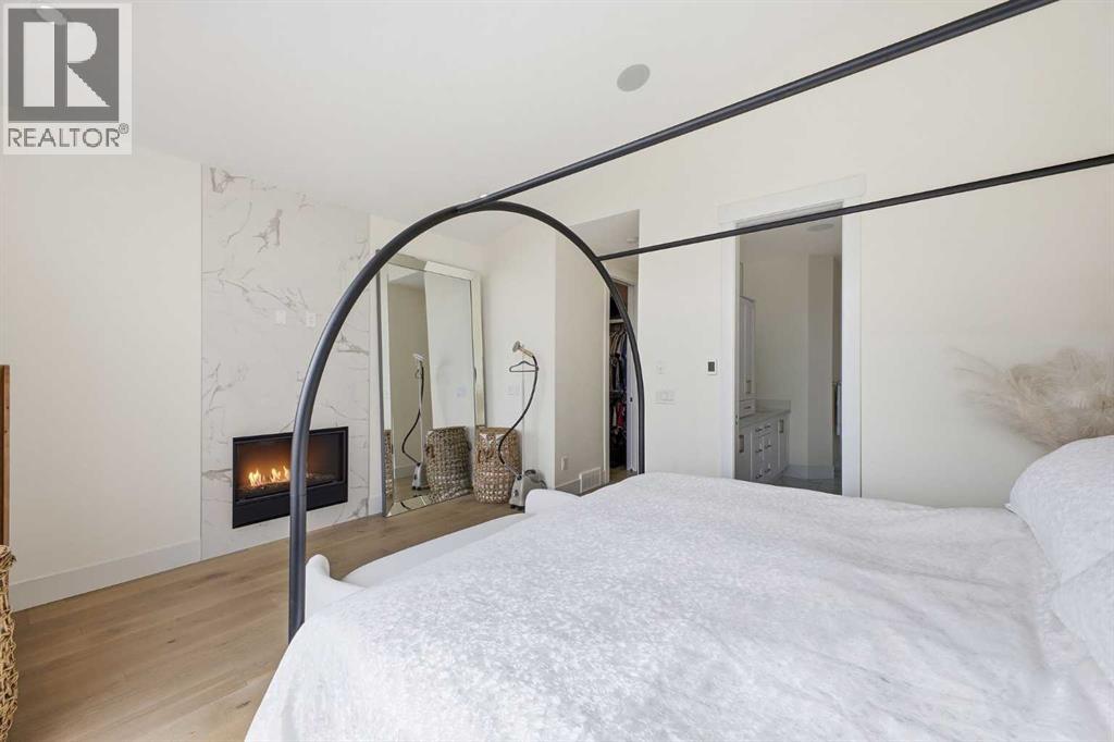 Single Family House for Sale in   Street SW Shaganappi Calgary 