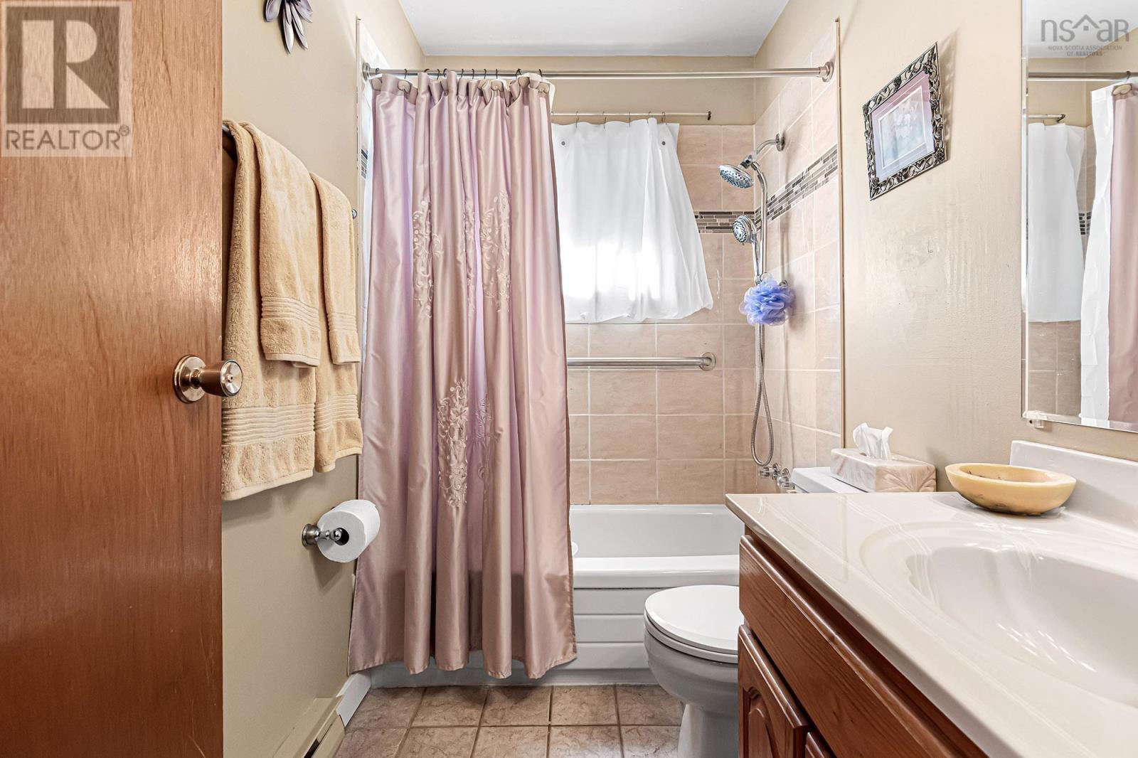 Property 24 of 25 of 104 Taranaki Drive