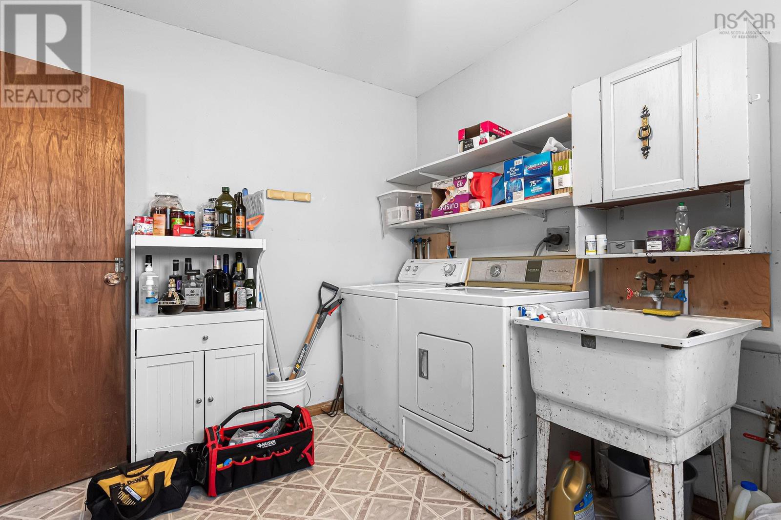 Property 23 of 25 of 104 Taranaki Drive