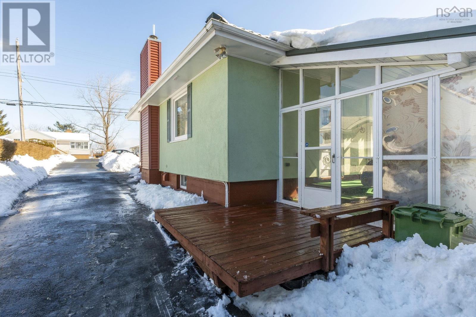 Property 22 of 49 of 30 Penhorn Drive