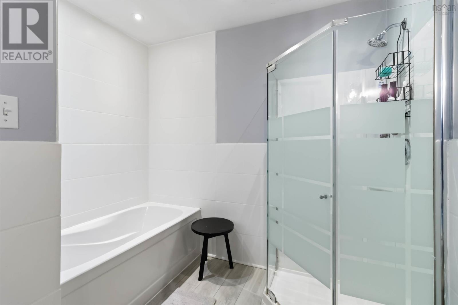 Property 17 of 25 of 194 Taranaki Drive