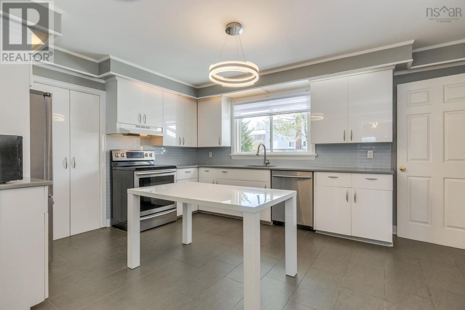 Property 47 of 49 of 30 Penhorn Drive