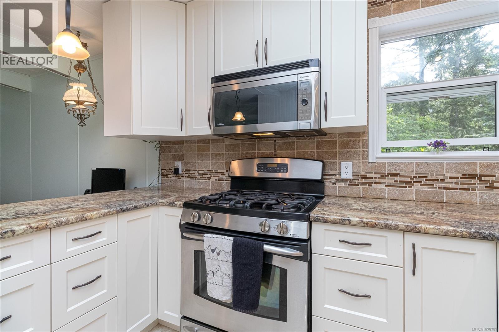 17 7142 Grant Road, Sooke