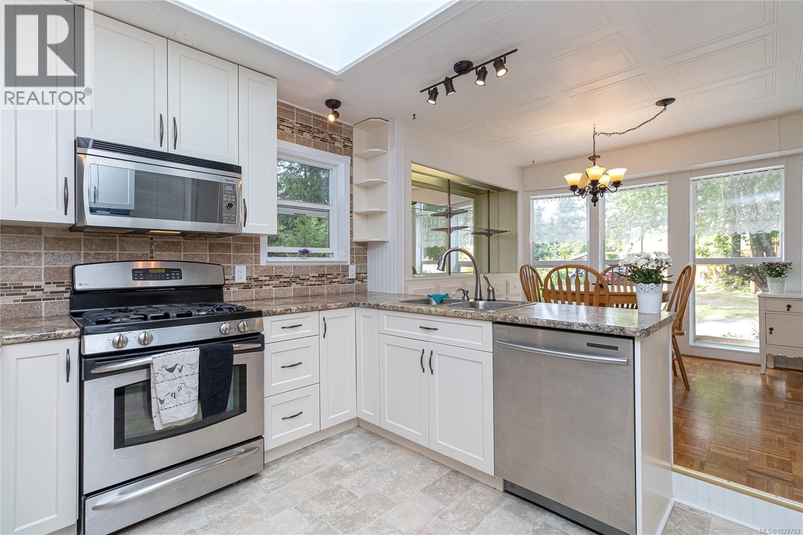 17 7142 Grant Road, Sooke