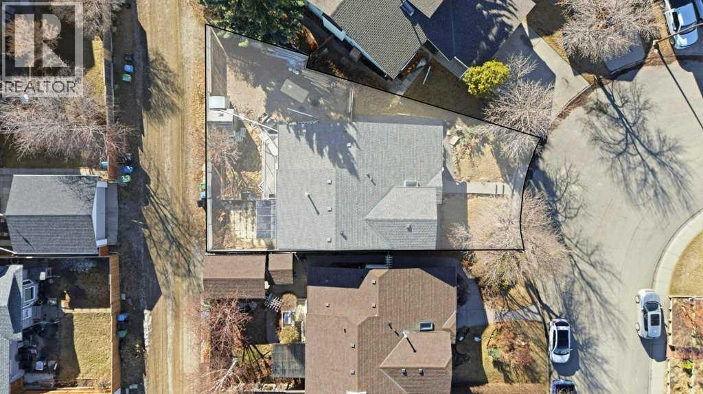 Single Family House 4 Level for Sale in  Macewan Meadow Way NW MacEwan Glen Calgary 