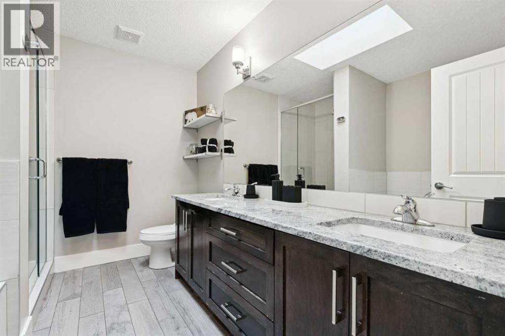 Single Family House for Sale in   Avenue NW Montgomery Calgary 