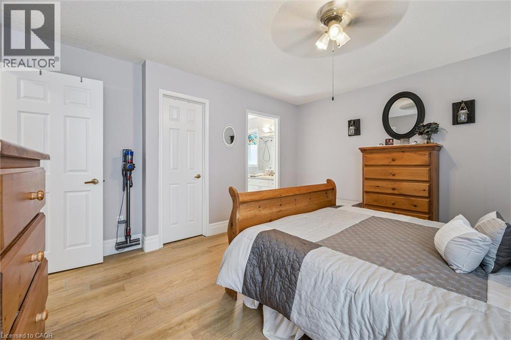 5 SPRUCE Lane