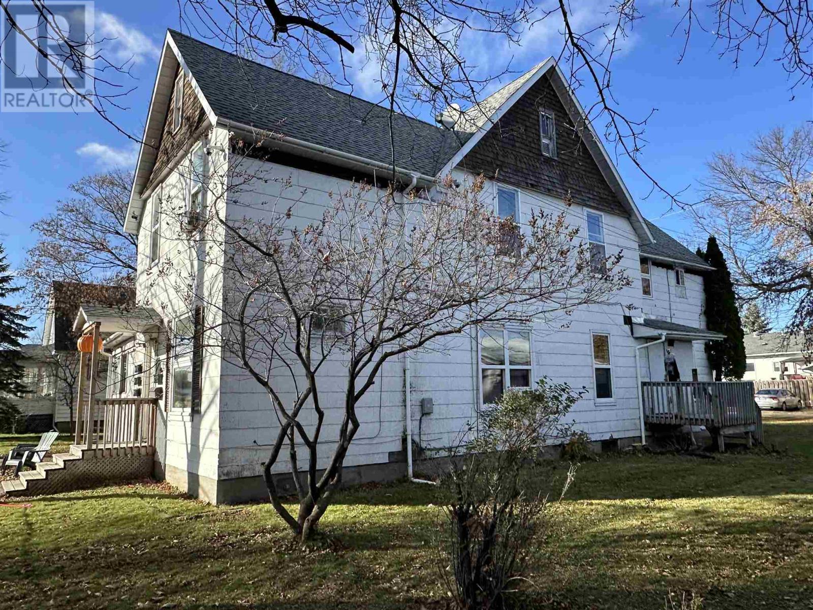 314 FIRST ST E - 1