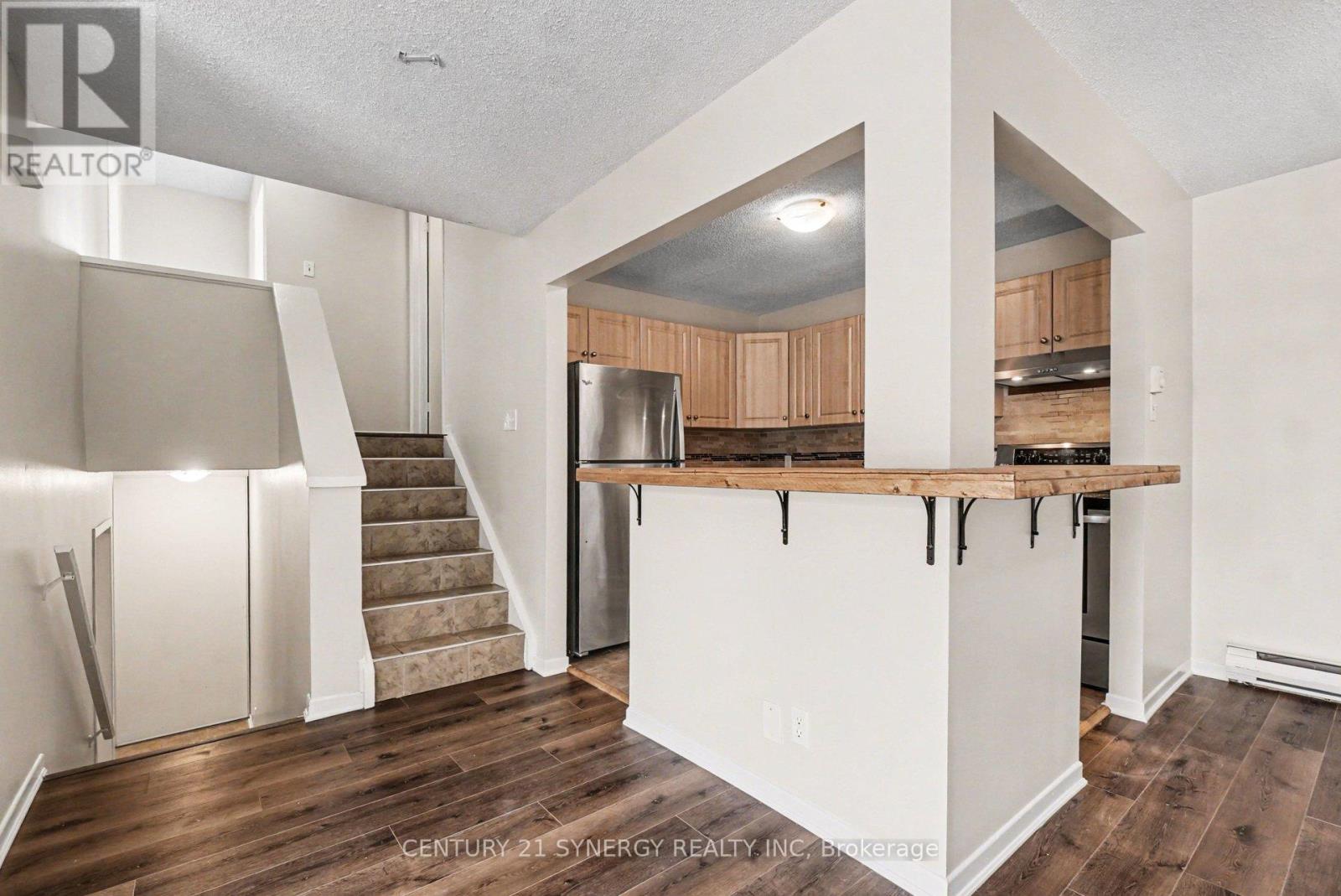 #10 776 ST JEAN STREET - 15