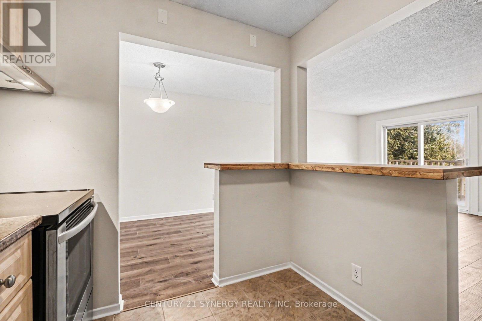 #10 776 ST JEAN STREET - 20
