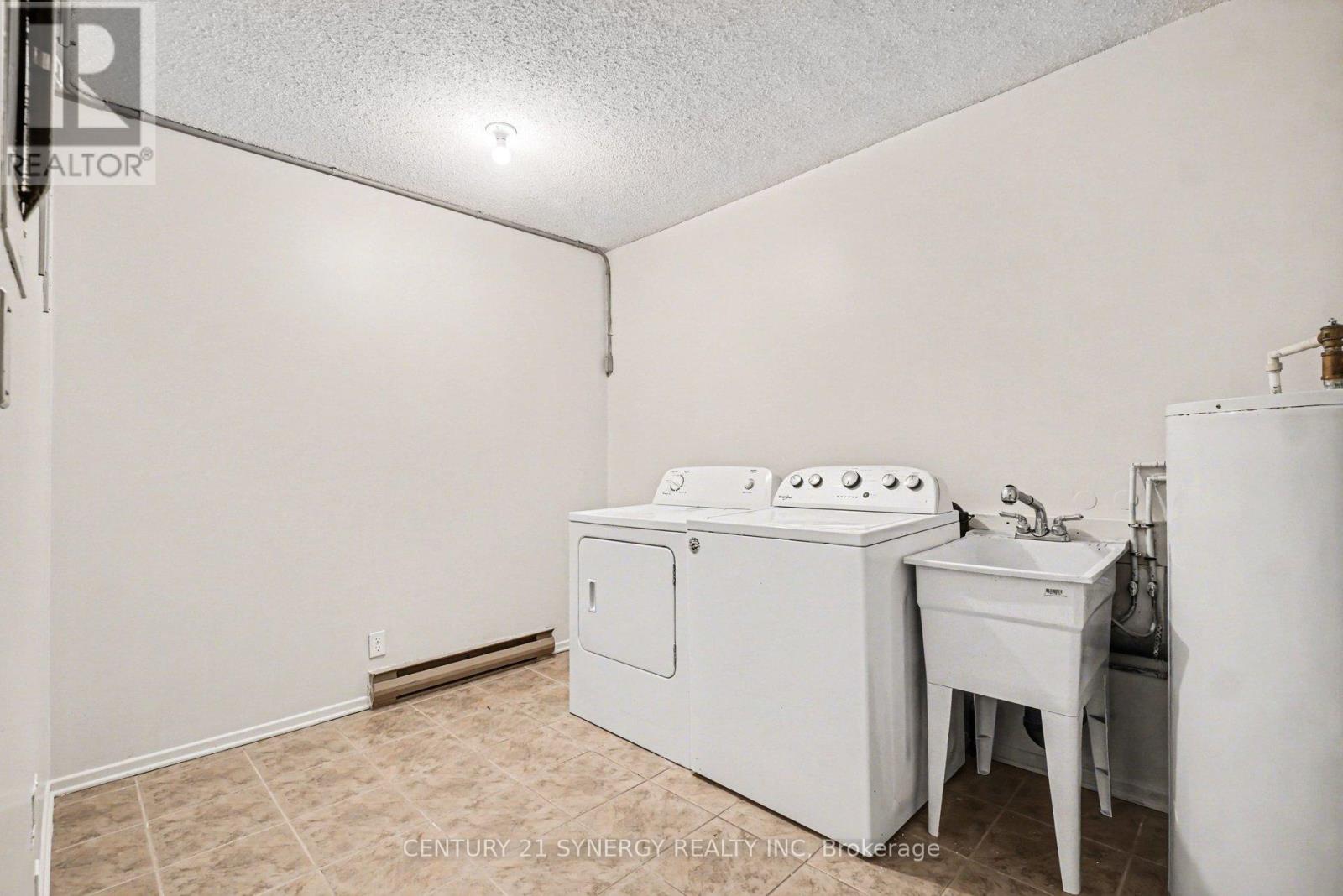 #10 776 ST JEAN STREET - 33