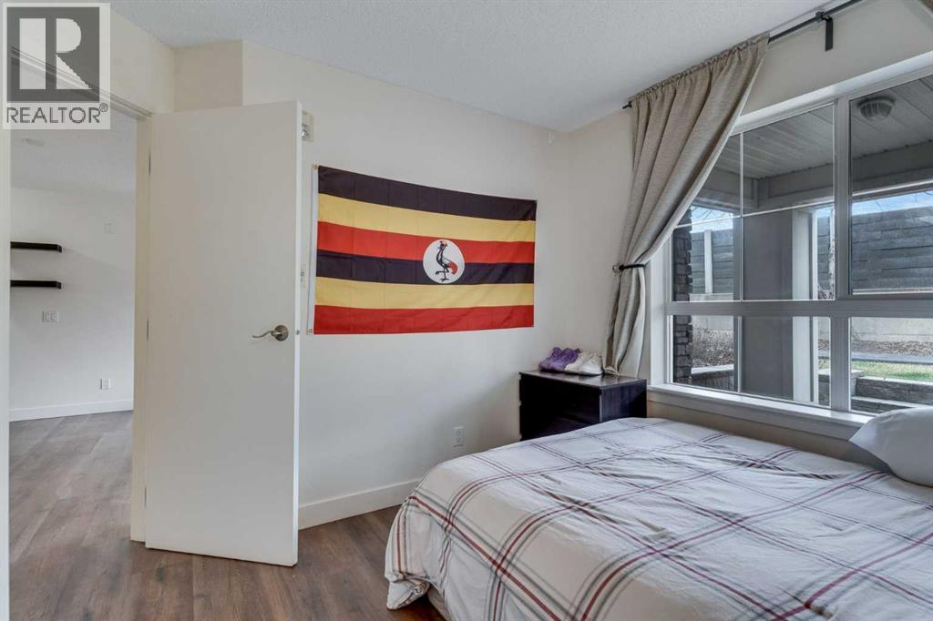 Single Family House for Sale in   Richard Court SW Lincoln Park Calgary 