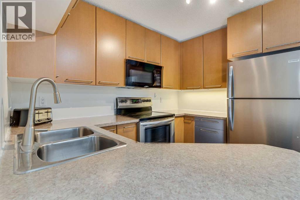 Single Family House for Sale in   Richard Court SW Lincoln Park Calgary 