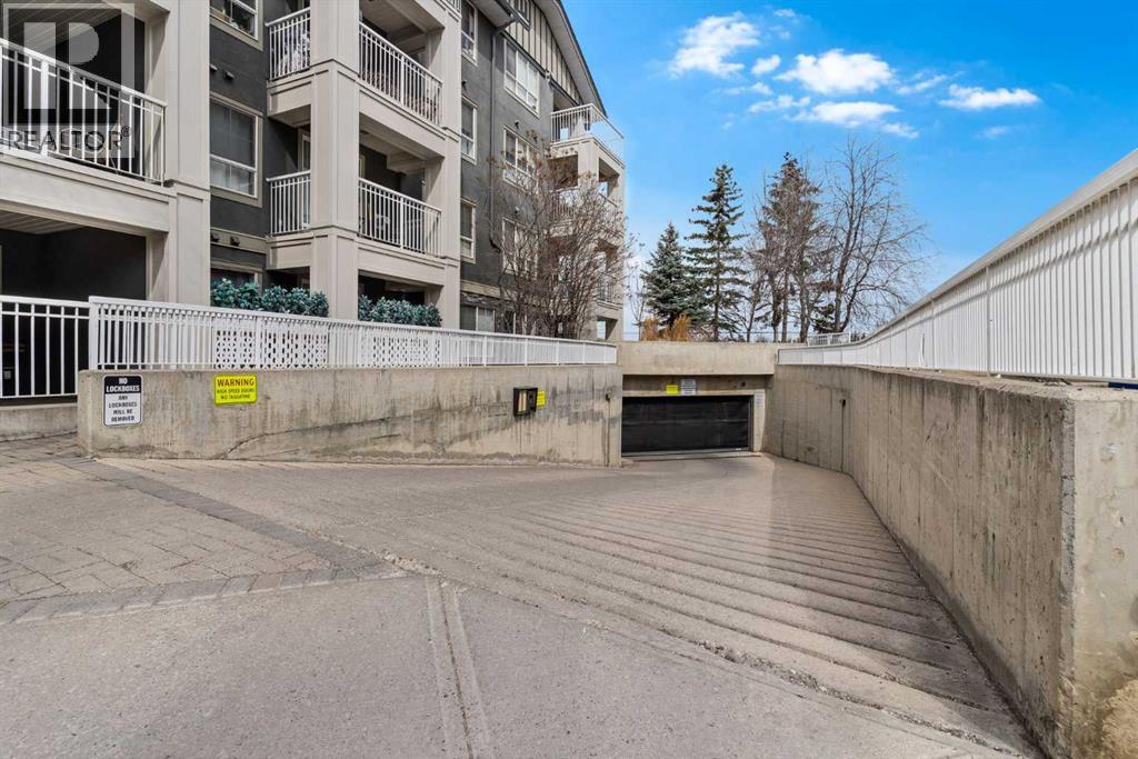 Single Family House for Sale in   Richard Court SW Lincoln Park Calgary 