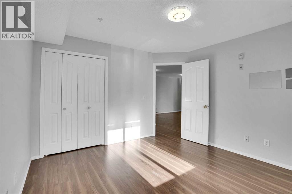 Single Family House for Sale in   Somervale Court SW Somerset Calgary 