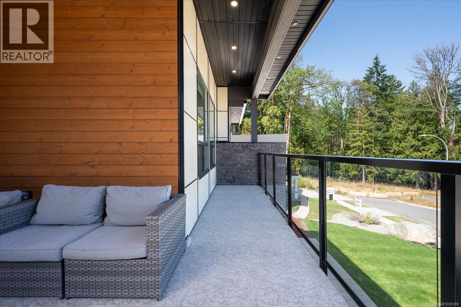 405 COLONIA DR S - 17