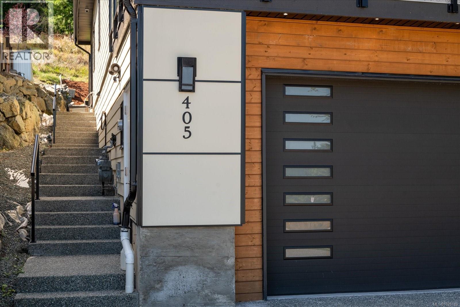 405 COLONIA DR S - 59