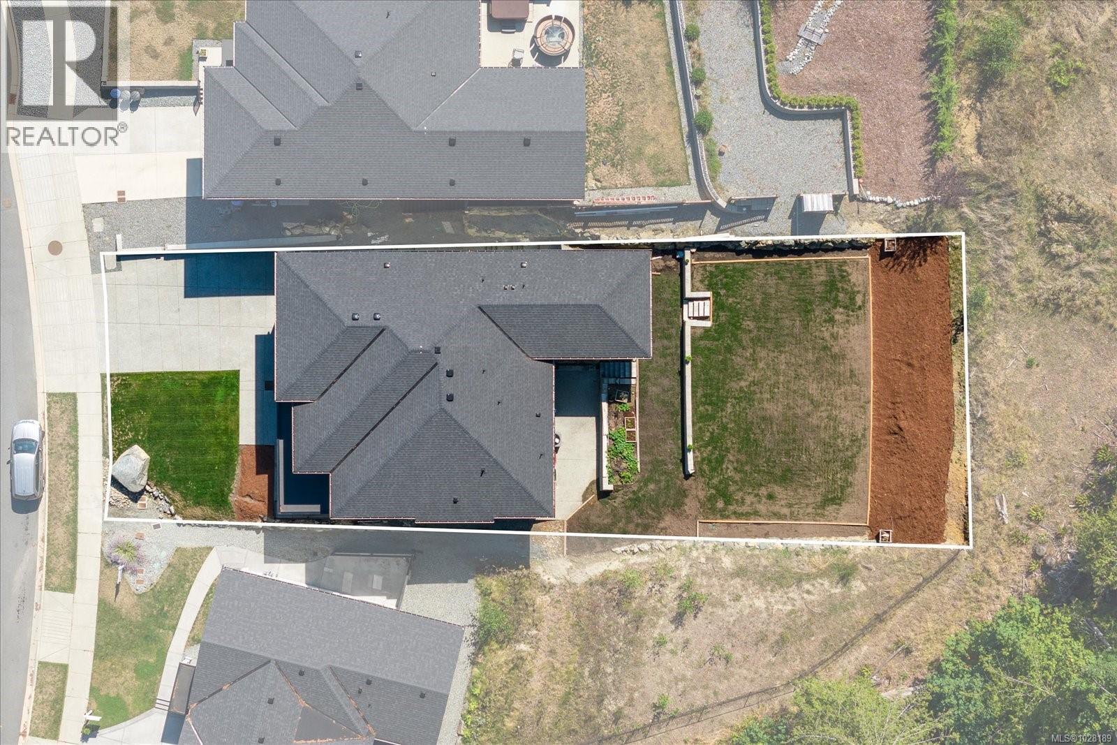 405 COLONIA DR S - 65