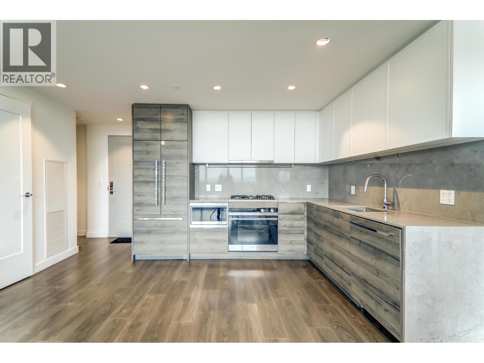 2202 1045 AUSTIN AVENUE, Coquitlam