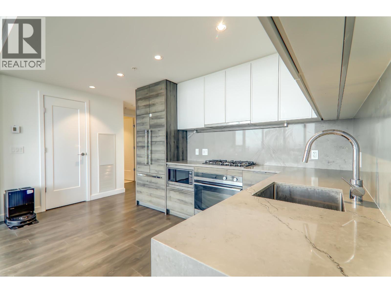 2202 1045 AUSTIN AVENUE, Coquitlam