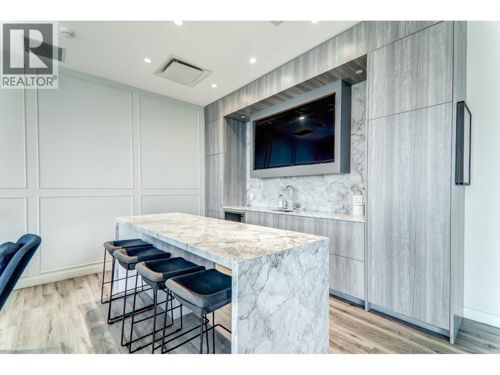 2202 1045 AUSTIN AVENUE, Coquitlam