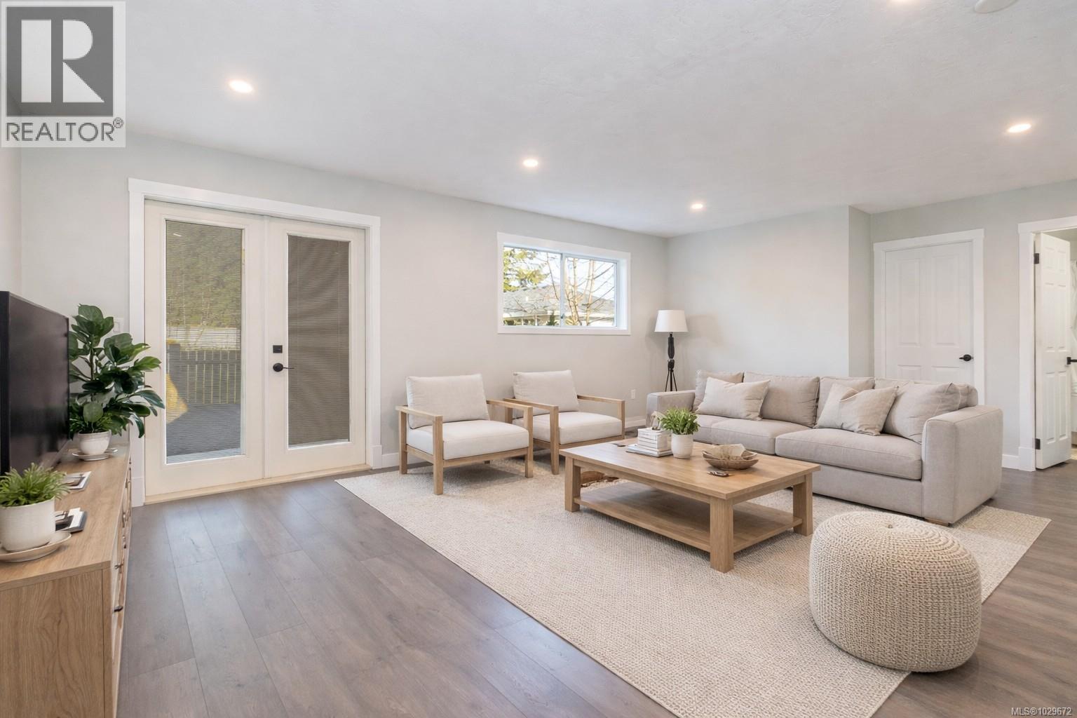 3165 GIBBINS RD - 17