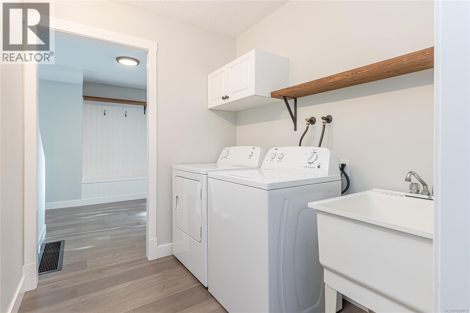 3165 GIBBINS RD - 21