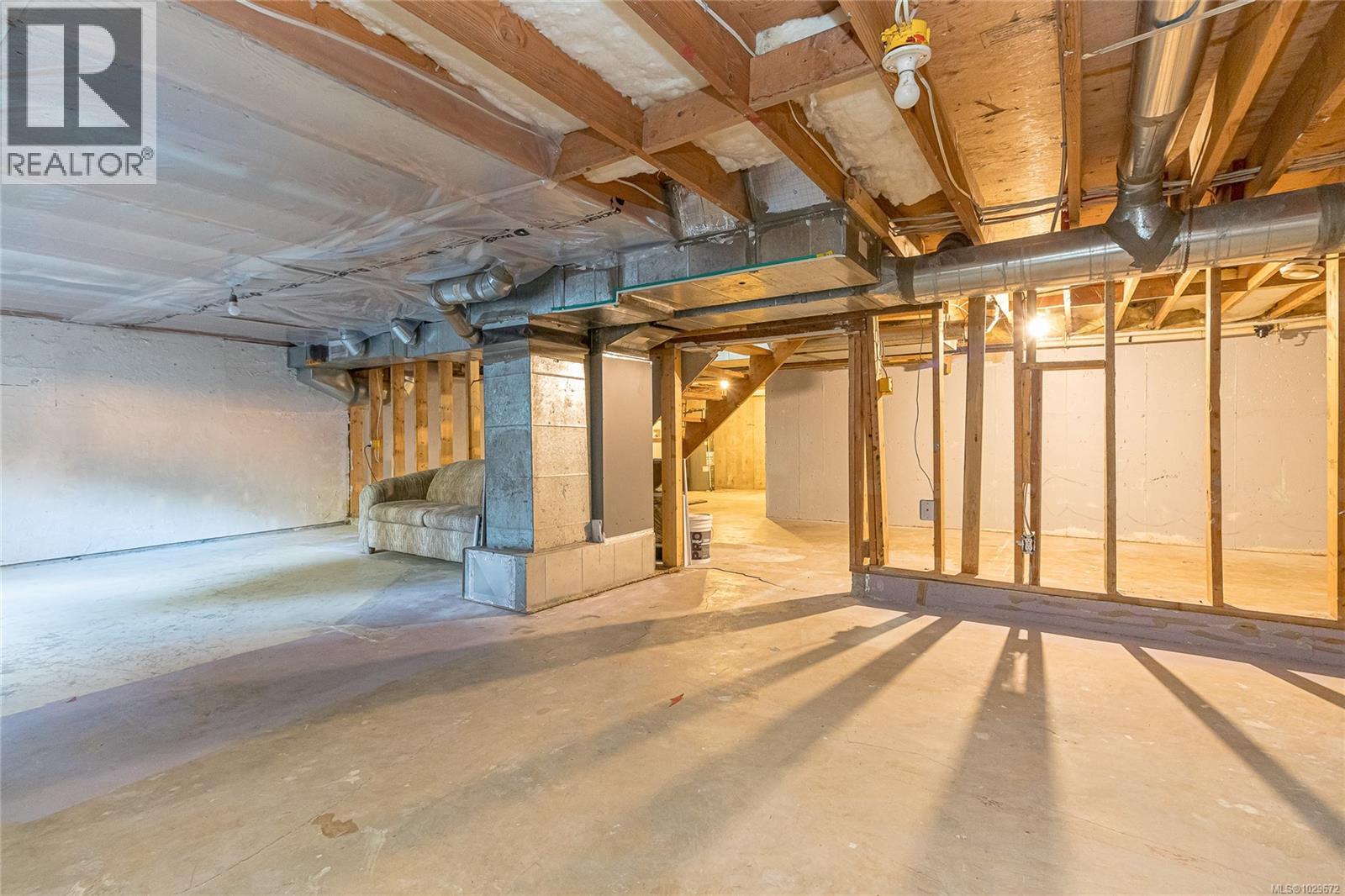 3165 GIBBINS RD - 23