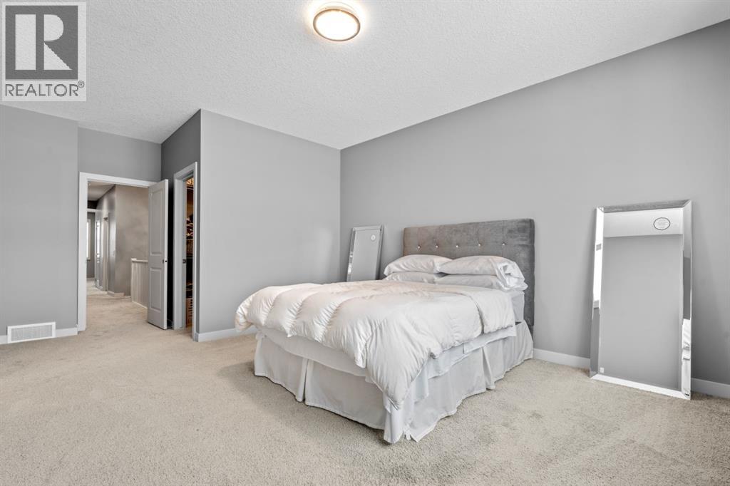 Single Family House for Sale in  Chaparral Valley Way SE Chaparral Calgary 