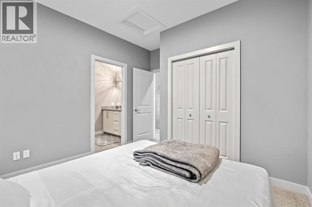 Single Family House for Sale in  Chaparral Valley Way SE Chaparral Calgary 