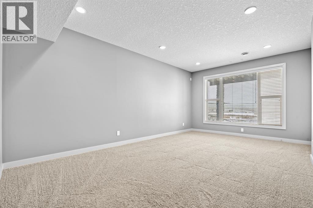 Single Family House for Sale in  Chaparral Valley Way SE Chaparral Calgary 