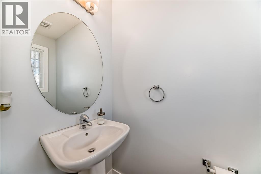 
          333 Taralake Way Northeast
            <br/>
            <span>Calgary</span>
            , 
            <span>AB</span>
             <span>T3J0R5</span>
         - Photo 12