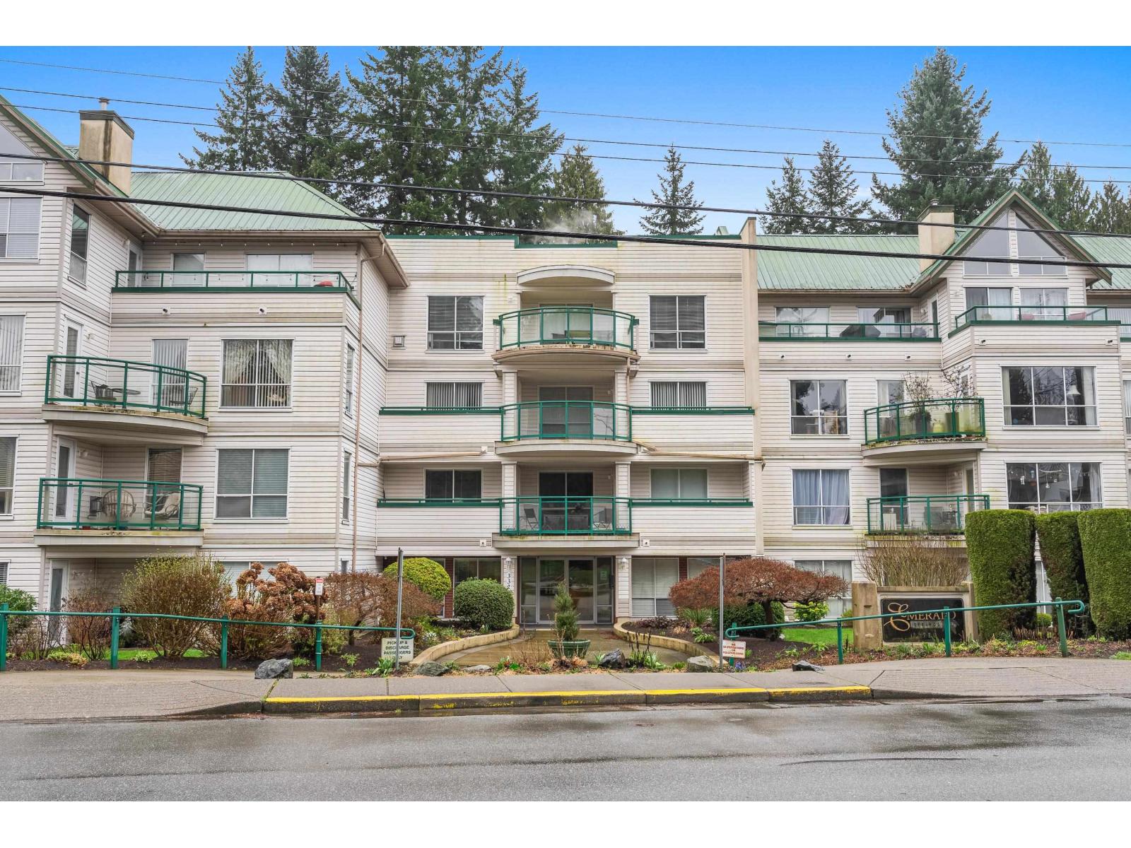 308 33280 BOURQUIN Crescent - main photo