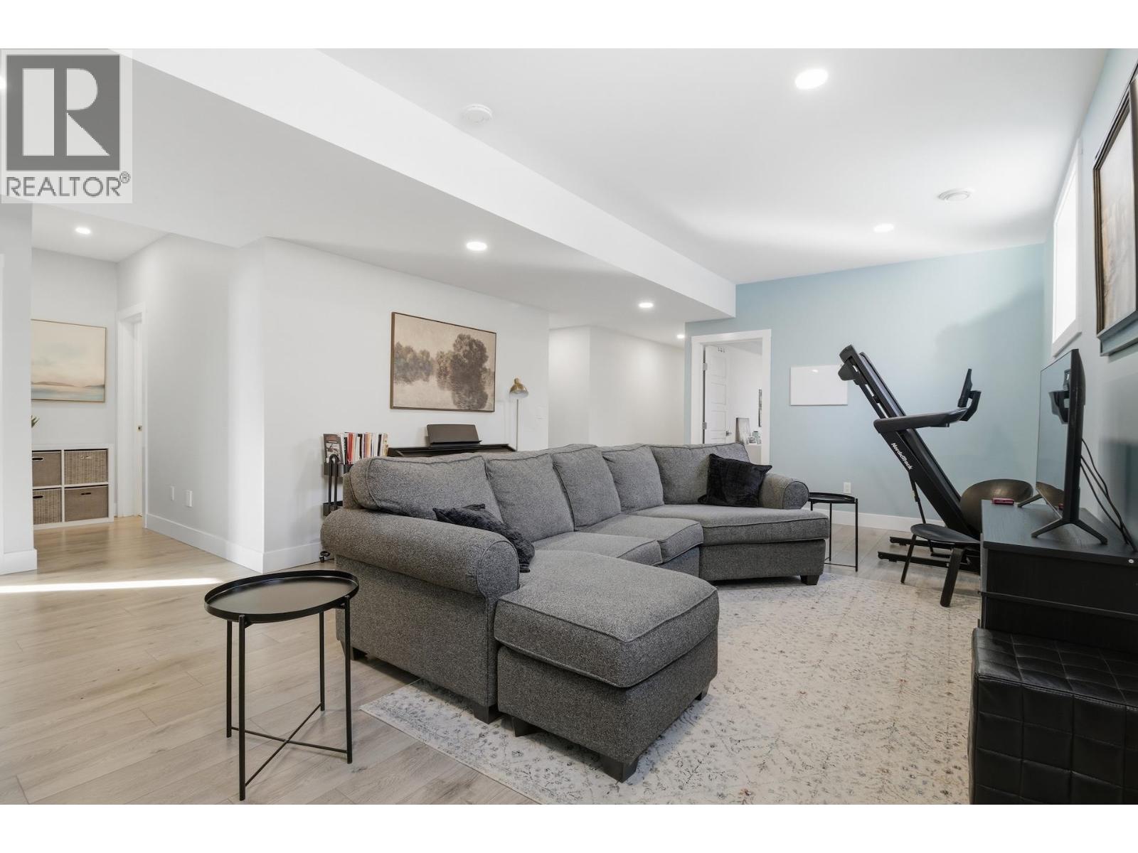 11203 112 AVENUE - 29