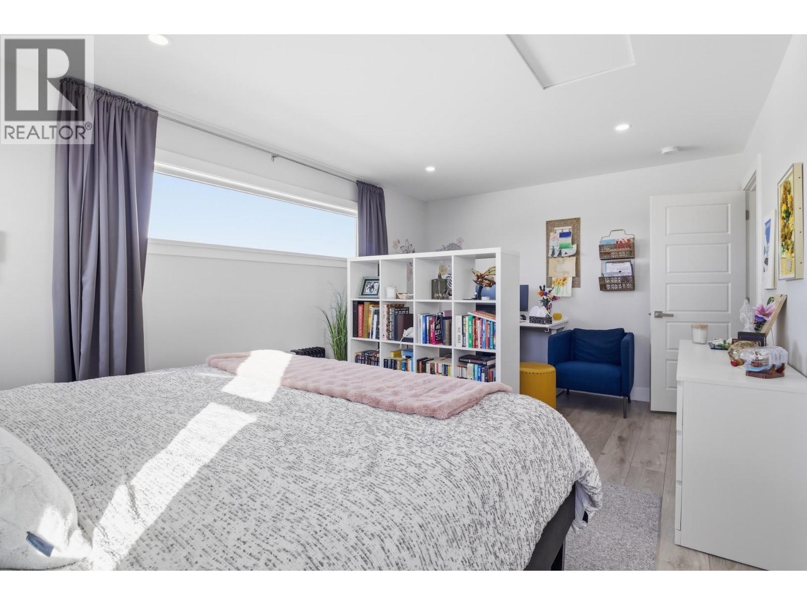 11203 112 AVENUE - 23