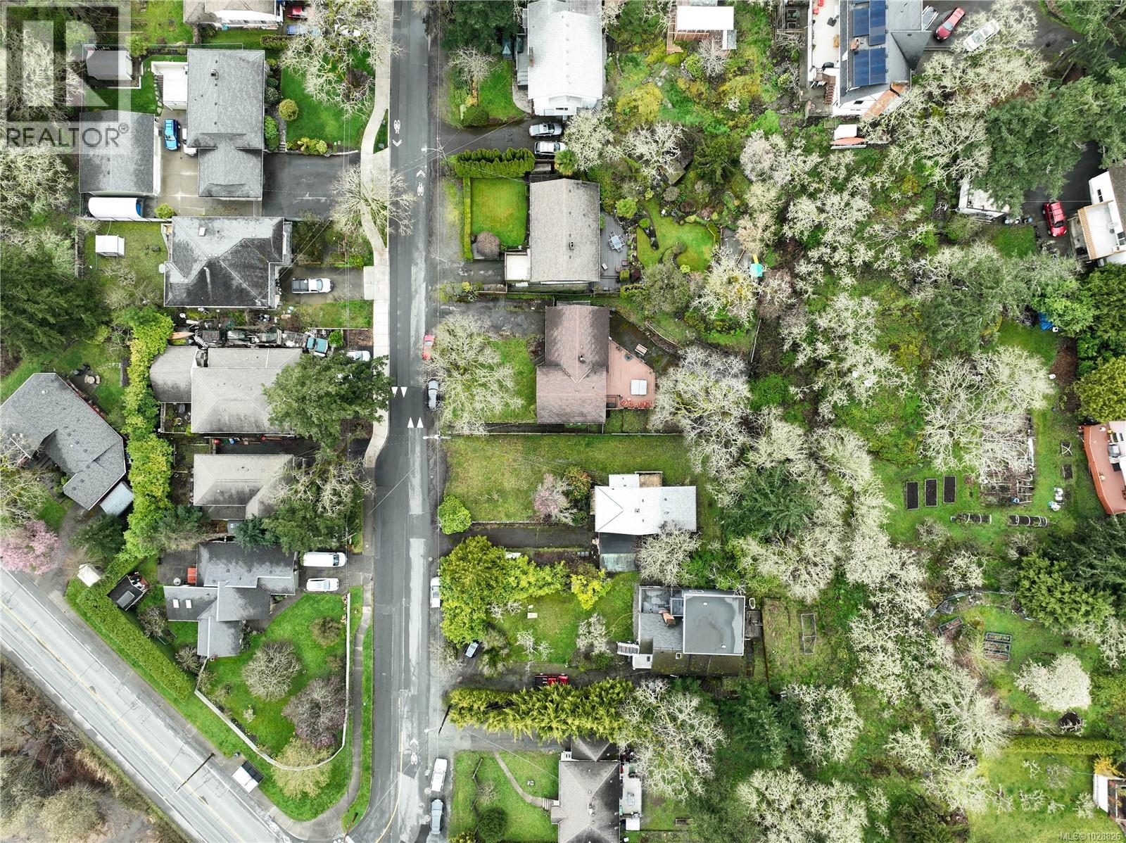  4050 Grange Road, Saanich